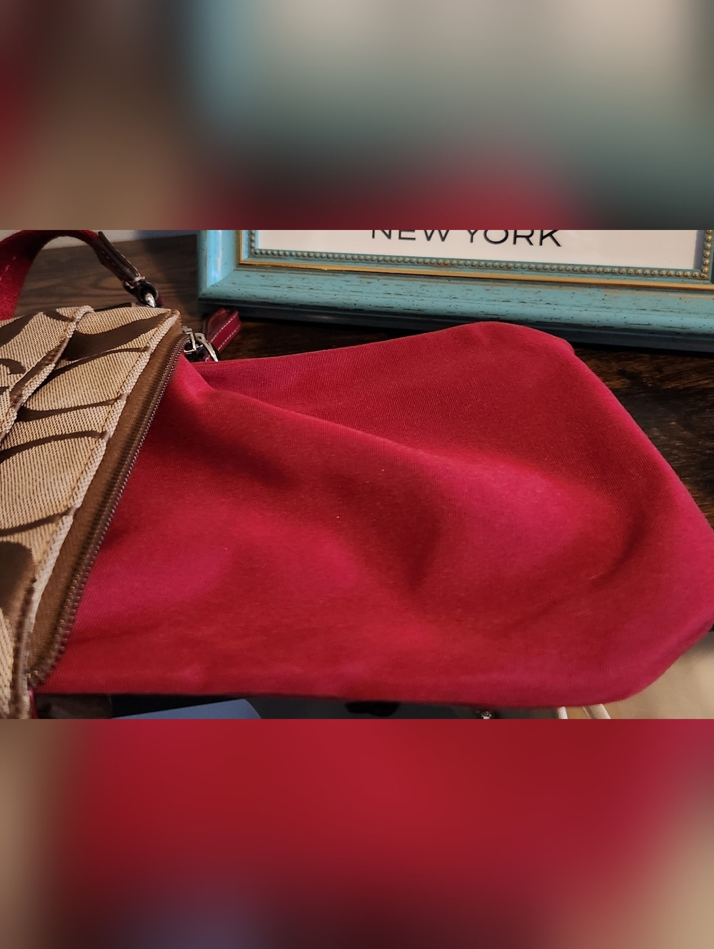 Coach Khaki Red Signature Canvas Swingpack Crossbody Bag. EUC - Picture 12 of 12
